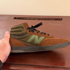 New Balance Men's Green and Brown Sneakers